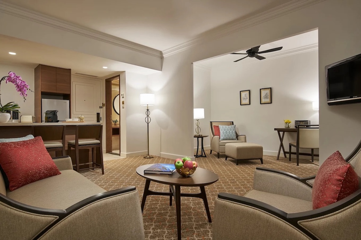 Orchard Rendezvous Hotel