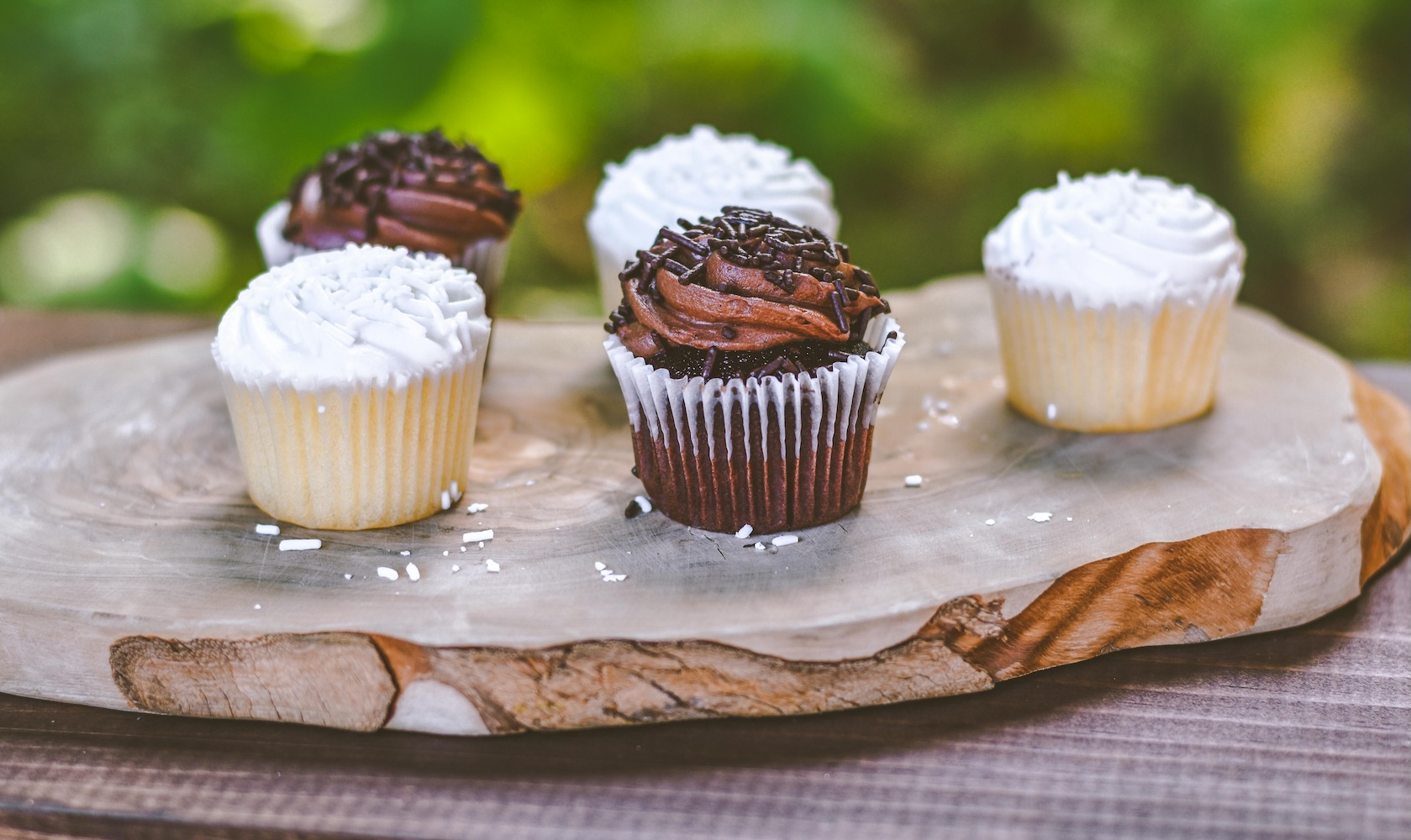 Heavily Frosted Cupcakes Cupcakes